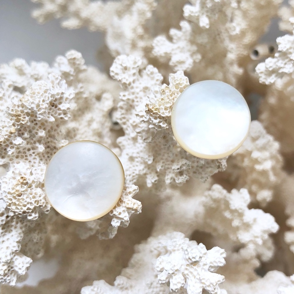 HOST PICK! Vintage Mother of Pearl Button Earrings